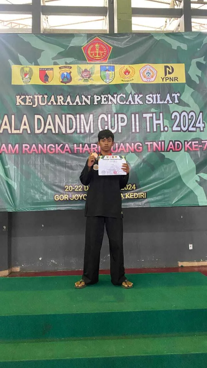 Juara III Kejuaraan Pencak Silat Dandim Cup II HUT TNI ke-79 (Ozhora Kaka - 7A)