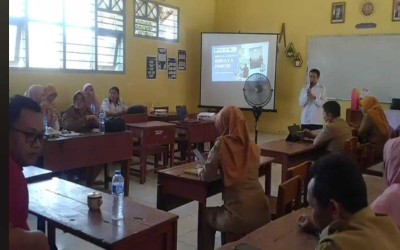 Komunitas Belajar Guru SMPN 1 Ringinrejo : Budaya Positif