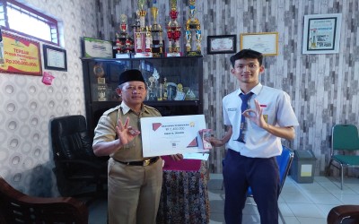 Raih TOP 5 Ajang Bergengsi Putra Putri Batik Kabupaten Kediri Pemerintah desa Purwodadi Memberikan Beasiswa Pendidikan