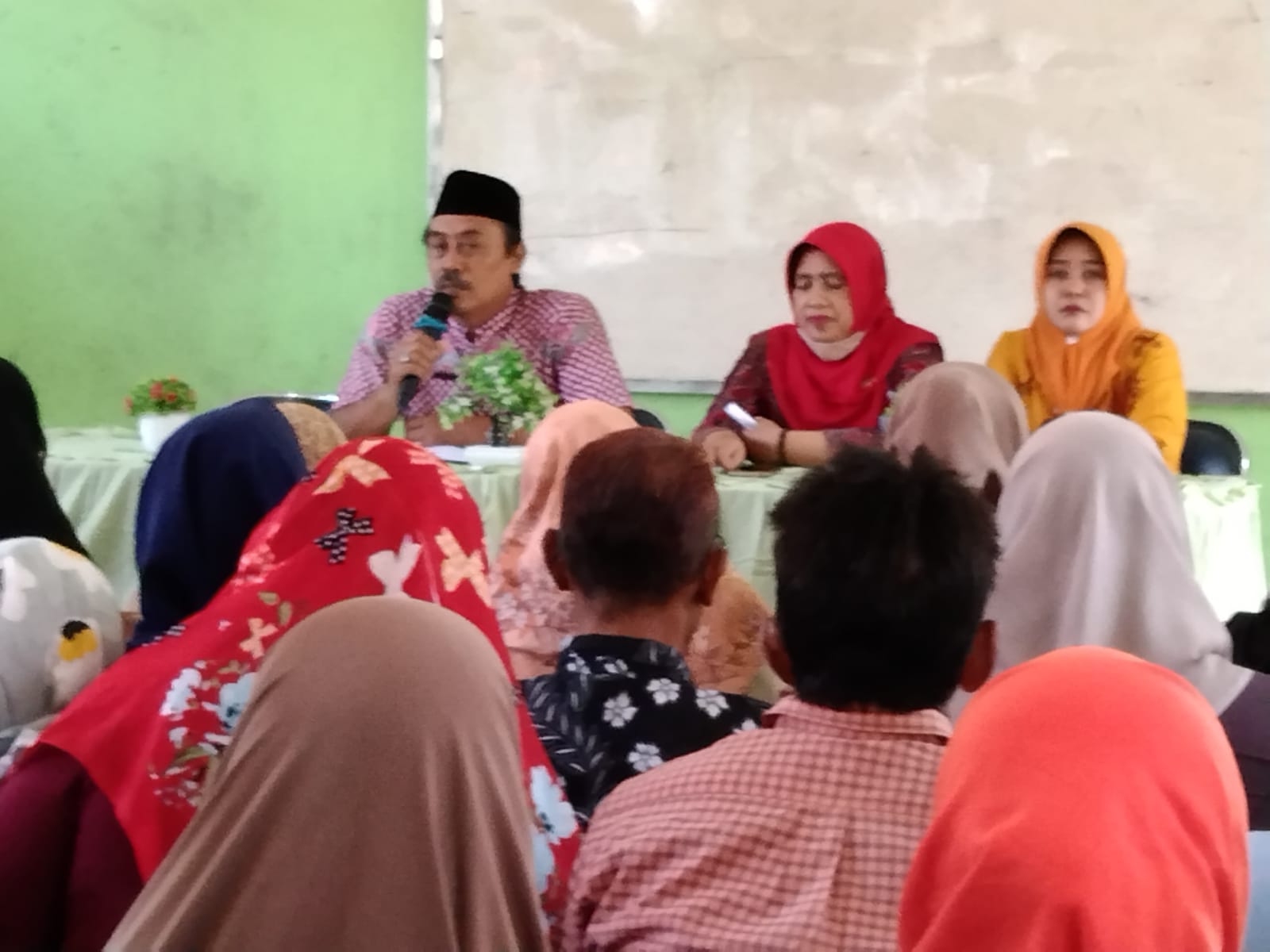 Parenting :Membangun Jembatan Komunikasi untuk Perkembangan Belajar dan Sikap Anak