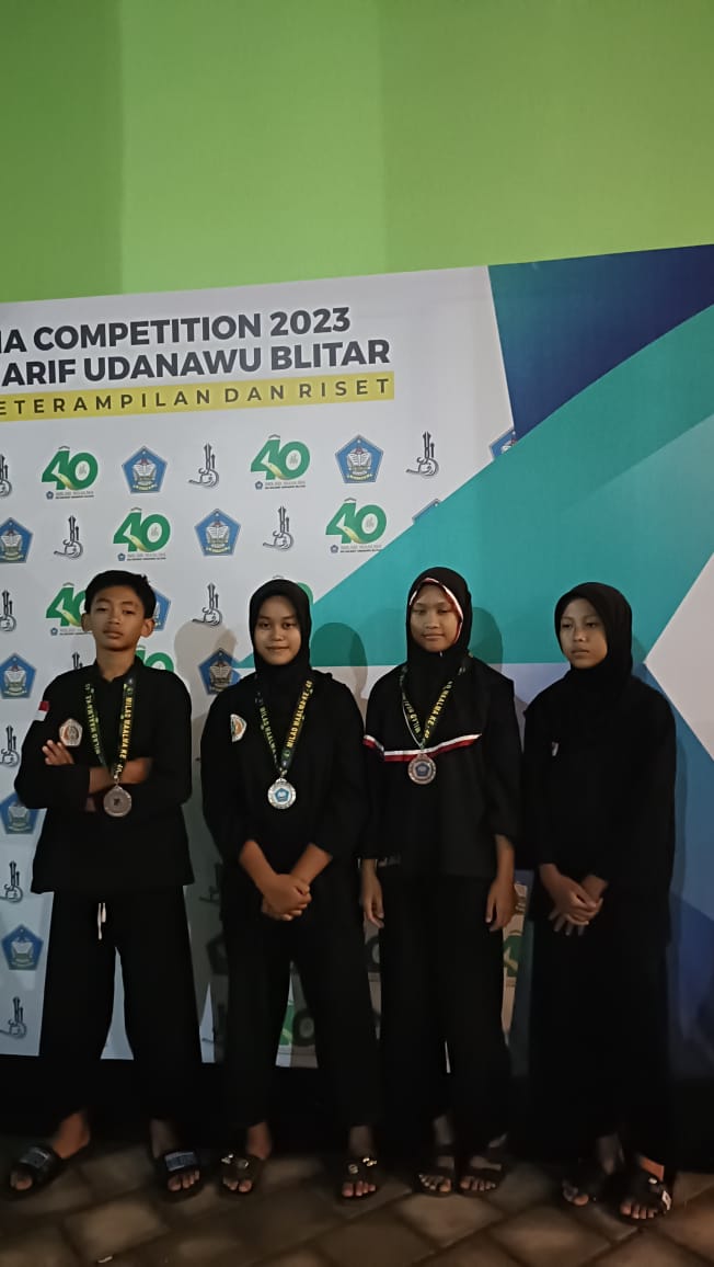 SMPN 1 Ringinrejo Raih Juara II dan III Pencak Silat