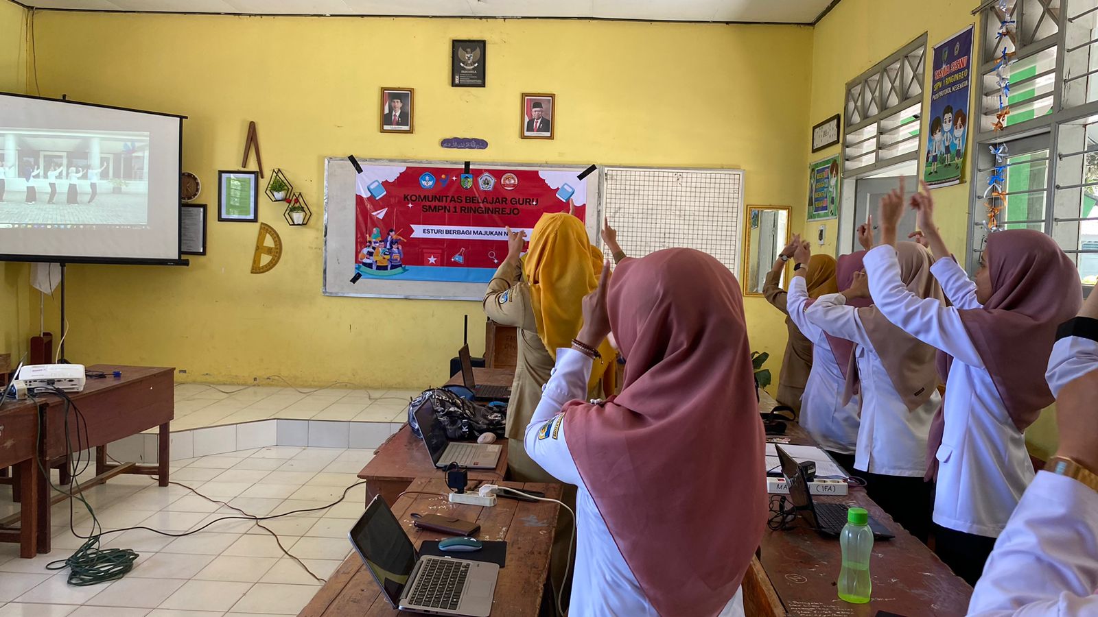Komunitas Belajar Guru SMPN 1 Ringinrejo : Pengimbasan Gemini AI