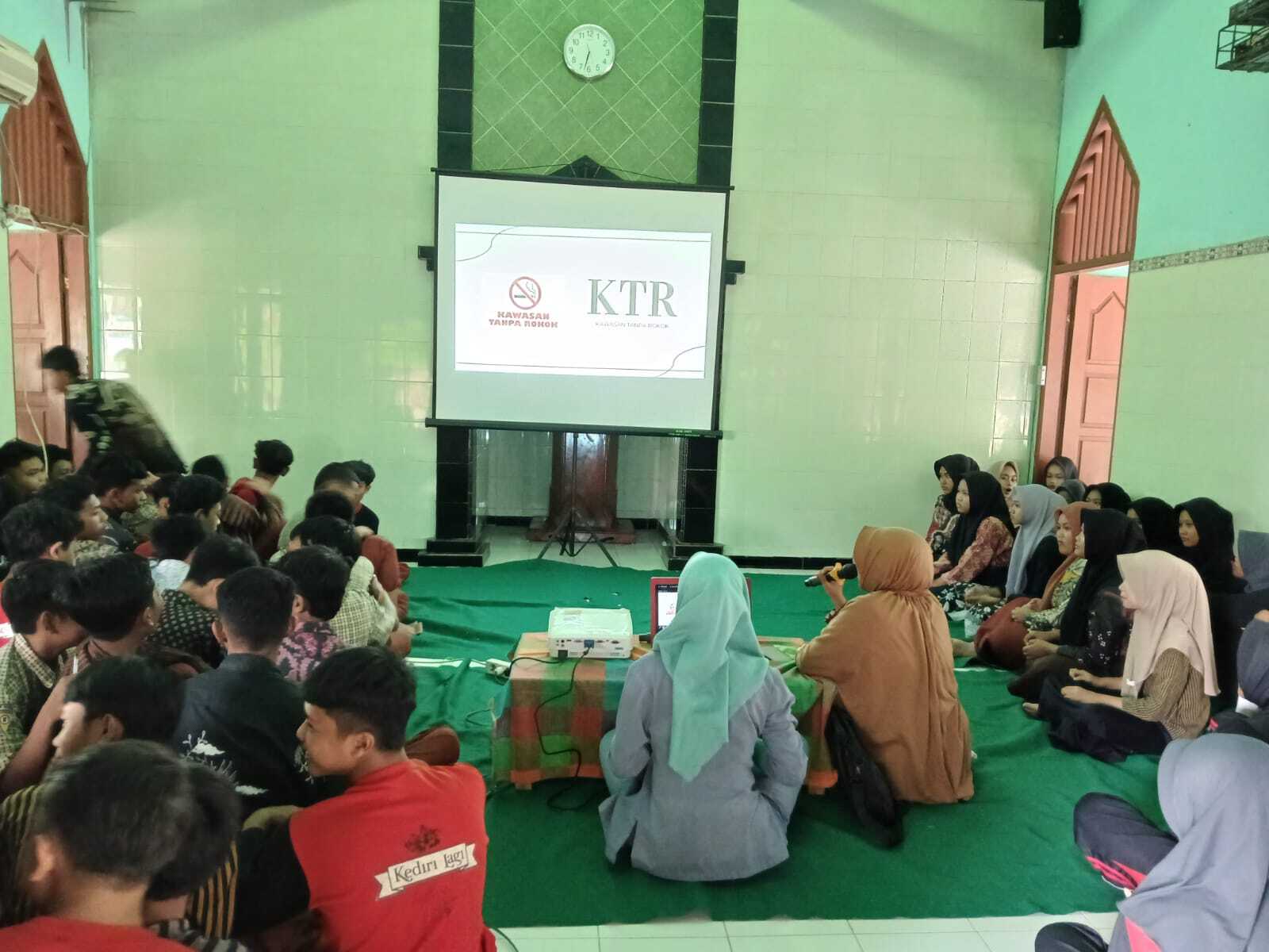 Sosialisasi Bahaya Asap Rokok Oleh Puskesmas