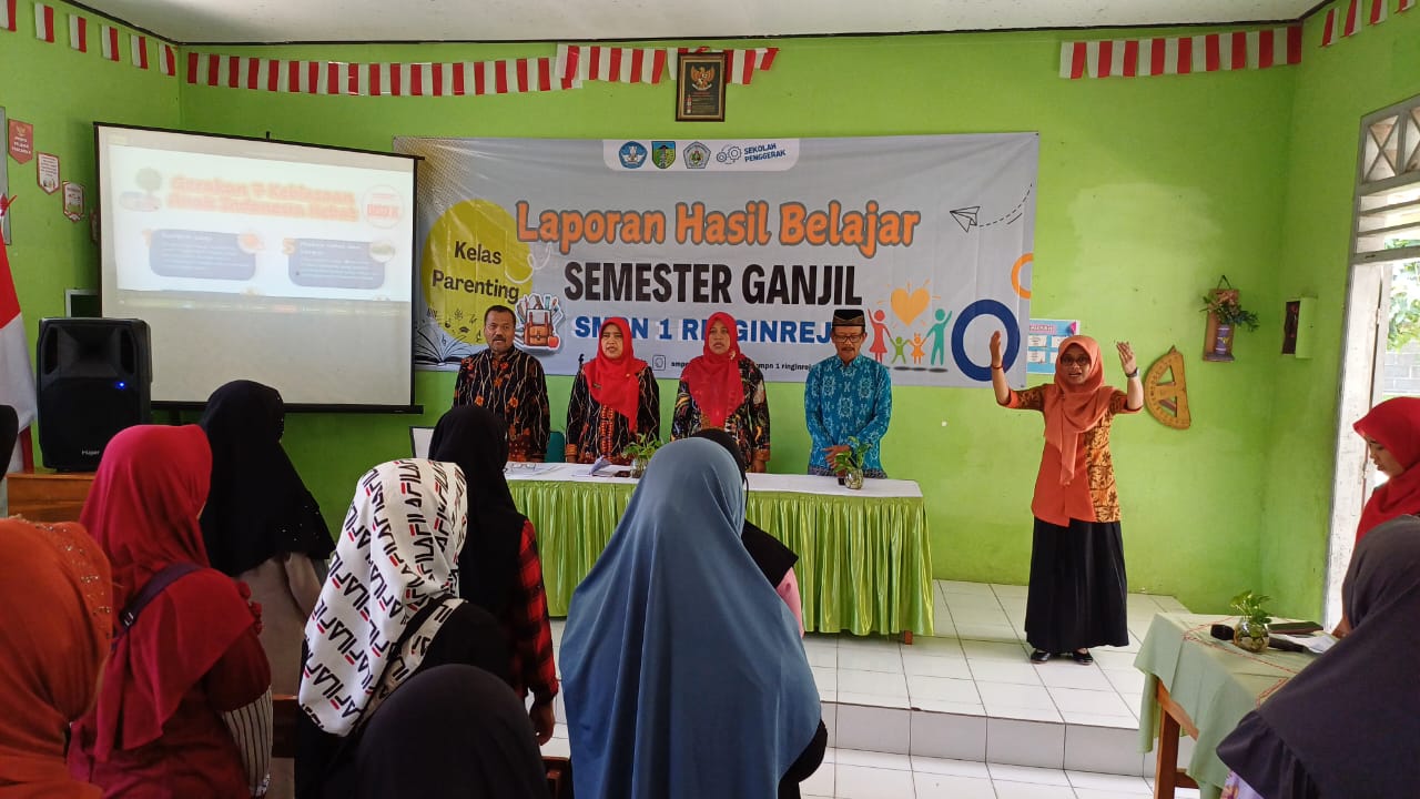 Parenting Sekaligus Pembagian Hasil Belajar Siswa