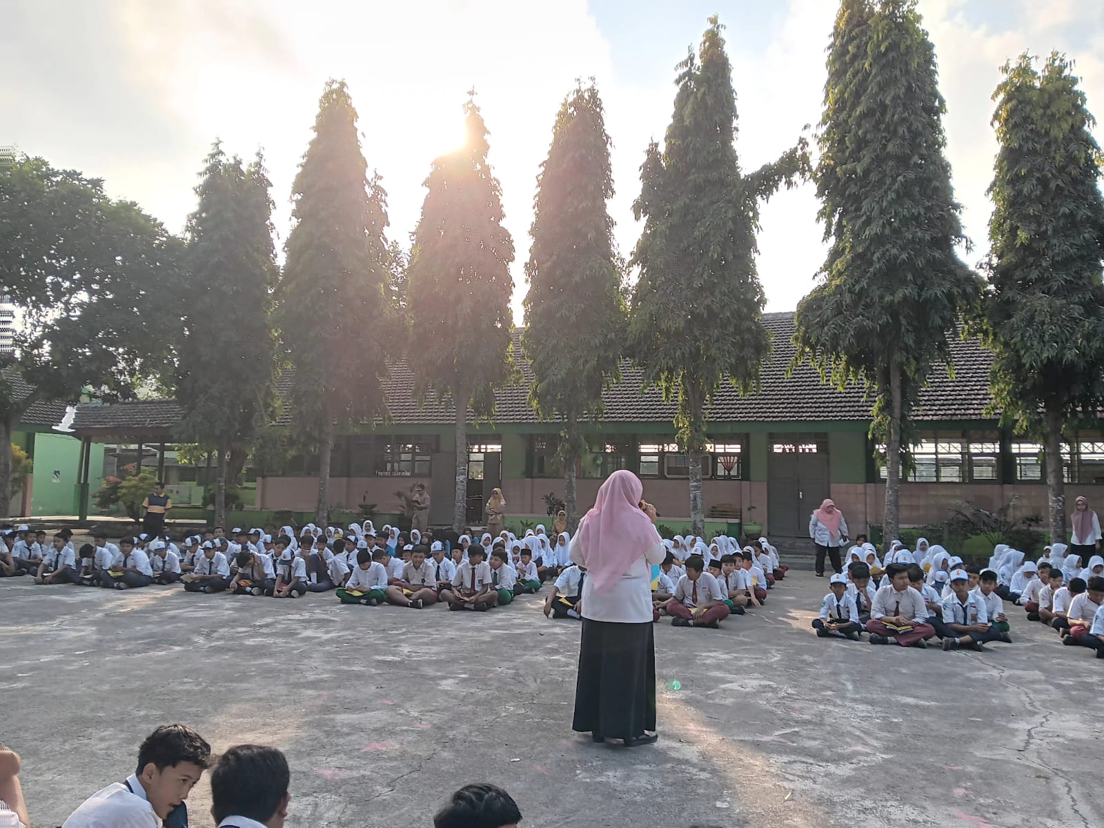 Proyek Penguatan Profil Pelajar Pancasila (P5) Membentuk Karakter Religius dengan Membangun Kedekatan kepada Allah Melalui Pembacaan Asmaul Husna dan Juz Amma