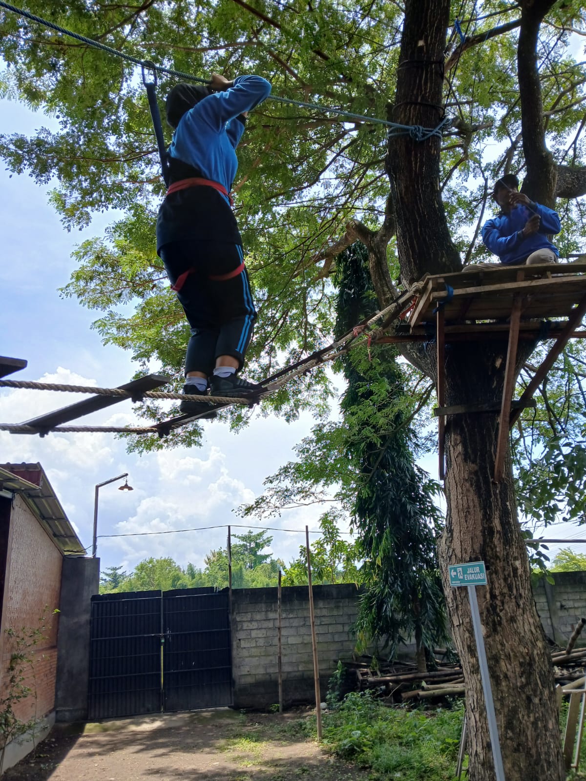 Mengembangkan Jiwa Kepemimpinan yang Kreatif dan Inovatif melalui Latihan Dasar Kepemimpinan (LDK)